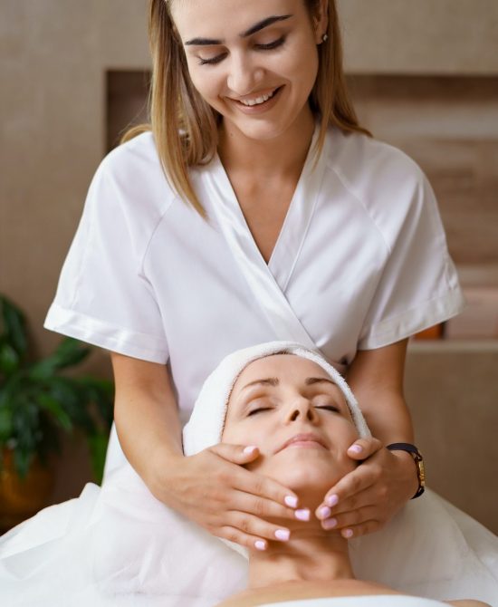 facial-massage-beauty-treatment-2-e1654008498372.jpg